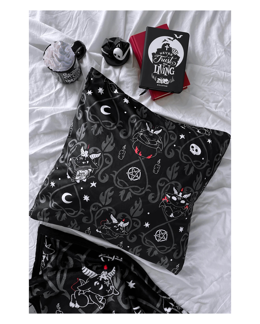 KILLSTAR Devils Details Pillowcase occultstyle Karneval Universe