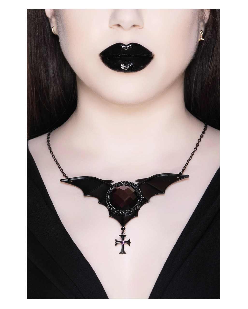 Gothic Pendant Necklace with Silver Wings and Black Onyx – Aranwen's Jewelry