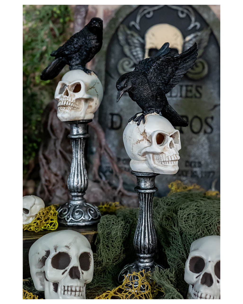 Totenschädel Büste mit Rabe mit Gespreizten Flügeln & LED 35cm Goth ...